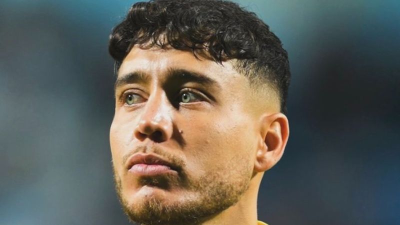 Nereden nereye: Emre Mor kayıpları oynuyor...