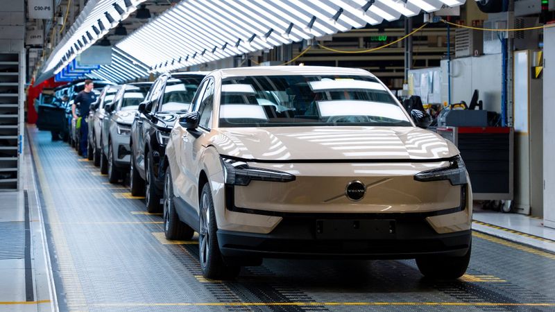 Otomotiv devi Volvo’dan radikal karar! O tarihten sonra üretim tamamen değişecek