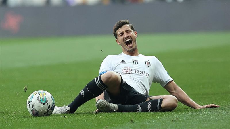Beşiktaş'tan Salih Uçan açıklaması