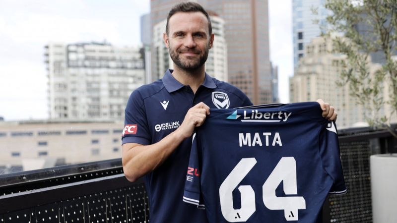 37 yaşındaki Juan Mata'dan 1 yıllık imza