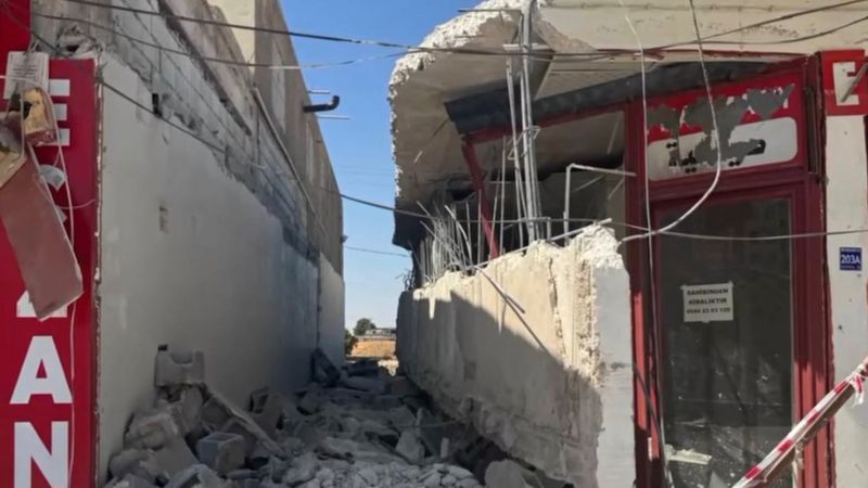 Şanlıurfa'da eczane tadilatında tavan çöktü: 1 ölü