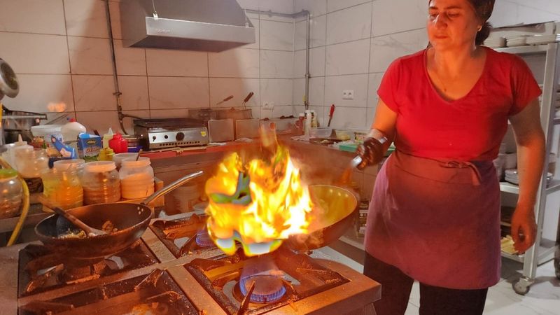 Tunceli'de kadınların kurduğu sofrada sağlık var