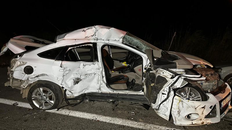 Uşak'ta tır ile otomobil çarpıştı: 1 ölü