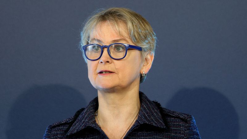 İngiliz Bakan: Filistinlilerin kendi devletlerine sahip olma hakkını tanımalıyız