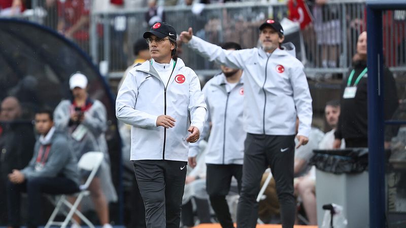 Vincenzo Montella'dan Kenan Yıldız ve Hakan Çalhanoğlu'na övgüler