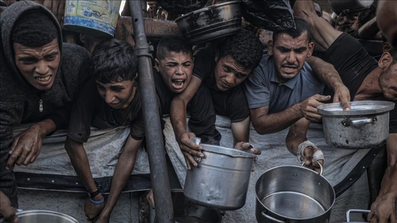 Gazze'deki hükümet: İsrail, Zikim Sınır Kapısı'nı kapalı tutarak açlık politikasını sürdürüyor