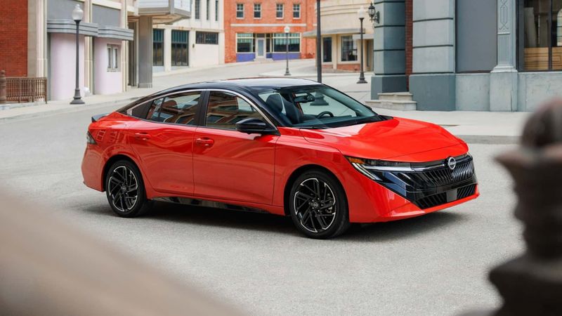 Yenilenen Nissan Sentra tanıtıldı: İşte özellikleri