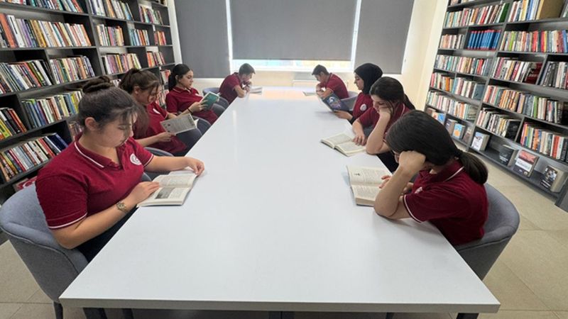 Hakkari'de İran sınırında öğrenciler için 15 bin kitaplık kütüphane açıldı