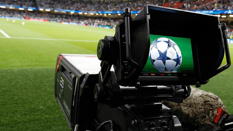 Dev maç TRT 1'de şifresiz! İşte milli yıldızımızın forma giyeceği o maç...