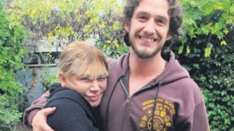 Uzun zamandır ortalıkta yoktu! Minik Serçe Sezen Aksu'nun oğlu Mithat Can Özer'in son hali