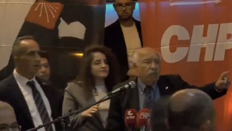 Çorum'da CHP kongresi karıştı: Memleketin en büyük hırsızı - Güncel Son  Dakika Haberleri