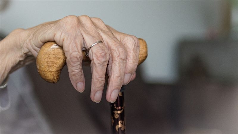 Dünyada yaşlı nüfusun 2050'de 2,1 milyarı bulması bekleniyor