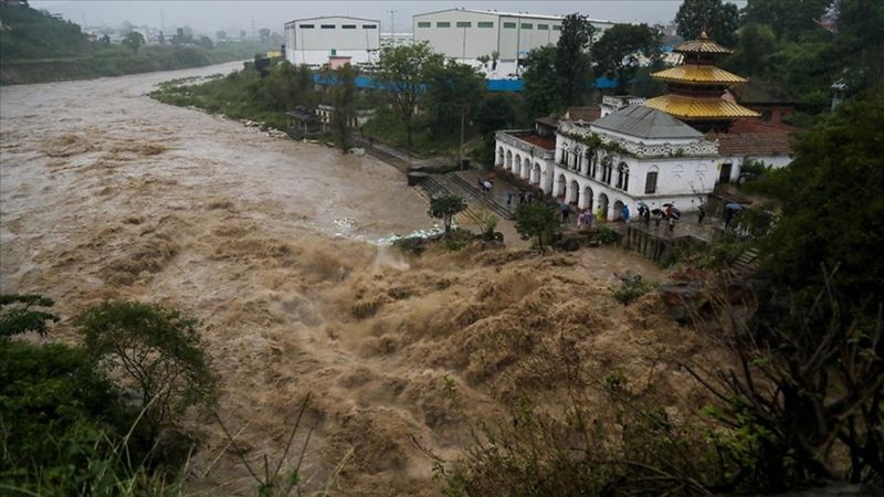 Nepal'deki şiddetli yağışların bilançosu: 22 ölü, 12 kayıp