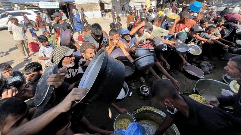 Kıtlık yaşanan Gazze'de açlıktan ölenlerin sayısı 460'a yükseldi