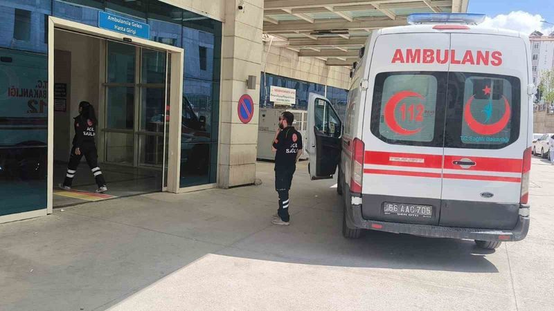 Siirt’te kız öğrenci yurdunda 119 öğrenci gıda zehirlenmesi şüphesiyle hastaneye başvurdu