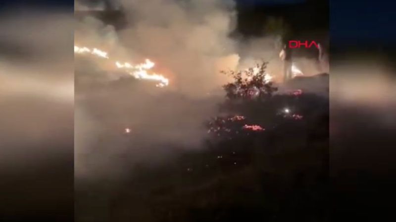 Elazığ'da örtü yangını paniği: Söndürüldü