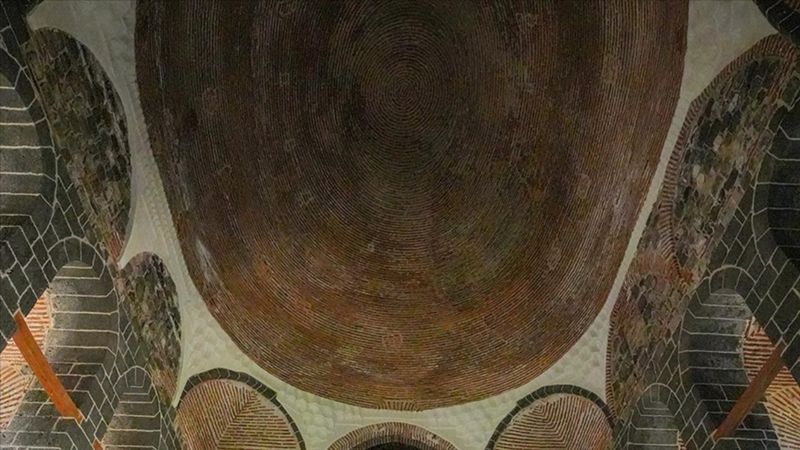 Diyarbakır'daki parmak izi kubbeli kiliseye 35 bin ziyaretçi