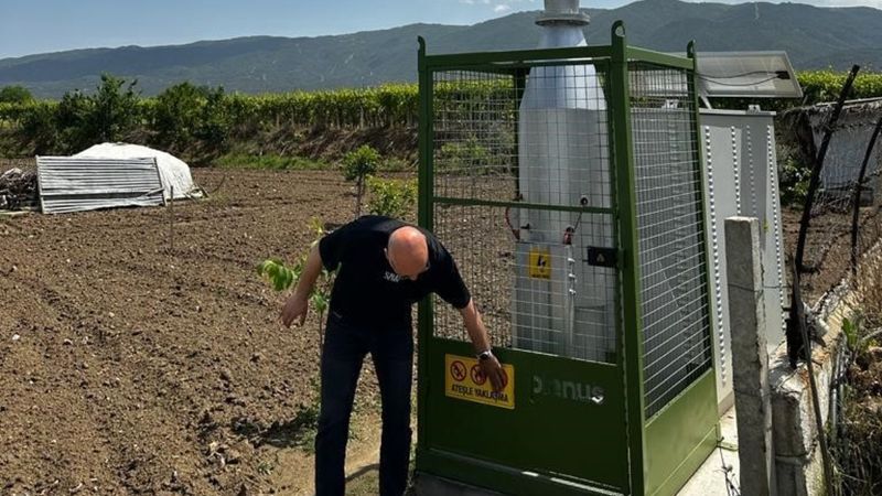 Adana'da çiftçiler yağmuru önlüyor dedi: Dolusavar yasaklandı