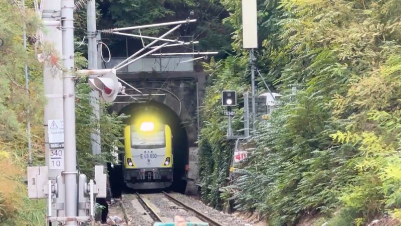 Bandırma'da 114 yıllık tünel, mahallenin altından geçiyor