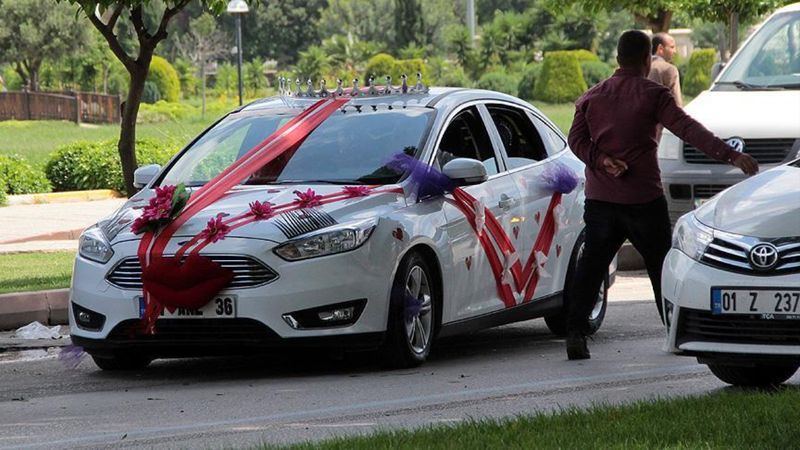 Kocaeli'de düğün konvoyunda gürültü yapan araç sahibine şok: Trafikten men edildi