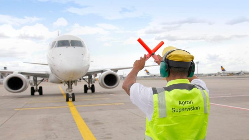 Apron memuru maaşları 2025! Apron memur nedir, ne iş yapar?