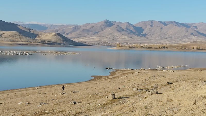 Van'da kuraklık alarmı: Barajlardaki doluluk oranı endişe verici seviyeye geriledi