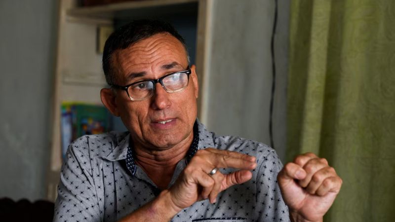 Kübalı demokrasi yanlısı muhalif Ferrer, ABD'ye sürgüne gönderildi