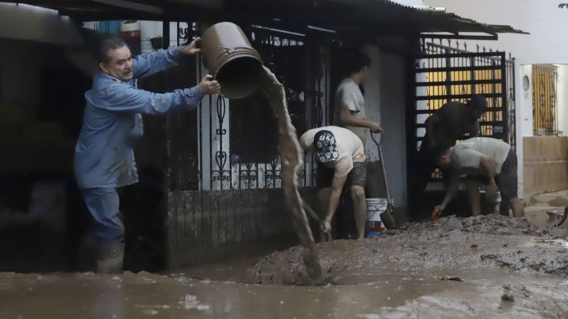 Meksika'daki sel felaketinde ölü sayısı 64'e yükseldi
