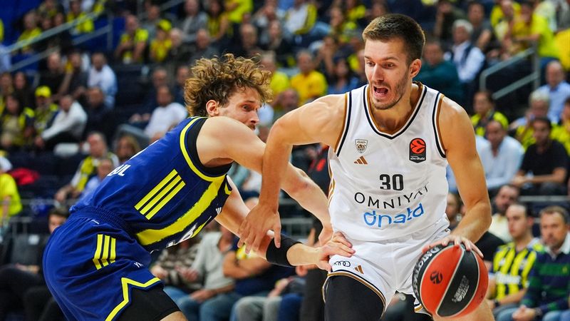 Fenerbahçe, Dubai Basketbol'a farklı yenildi