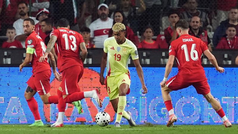 İspanya-Türkiye maçının biletleri satışa çıktı