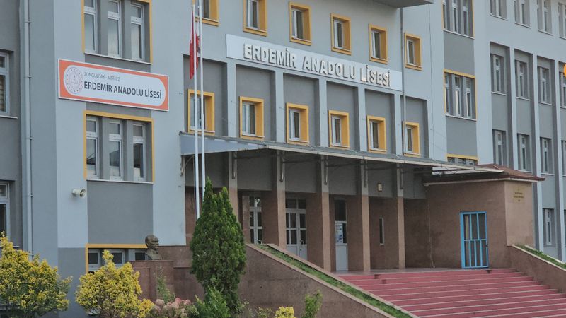 Zonguldak'ta sigara için arkadaşına yumruk atan öğrenci tutuklandı