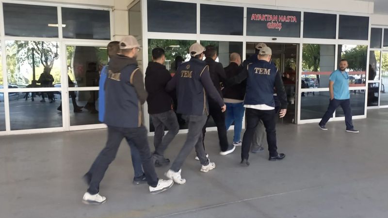 Manisa'da FETÖ operasyonunda 10 şüpheli yakalandı