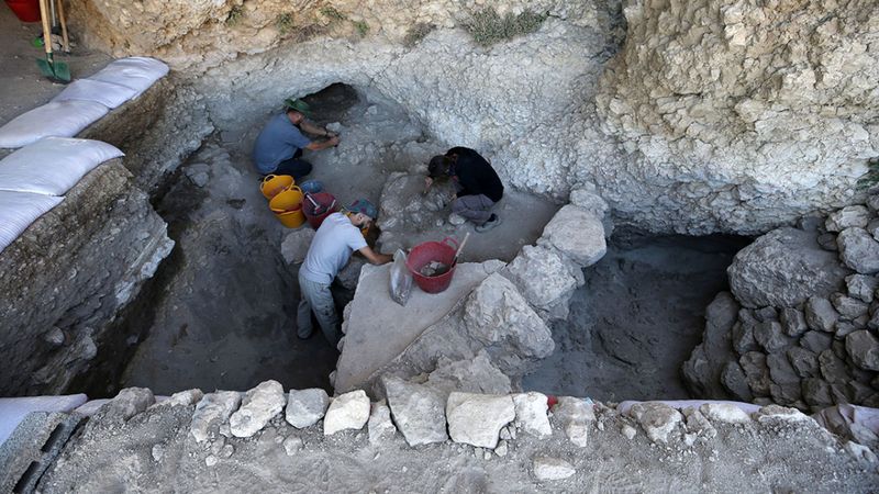 Bitlis'teki Delikli Mağara’da 8 bin yıllık yaşam izleri ortaya çıkarıldı