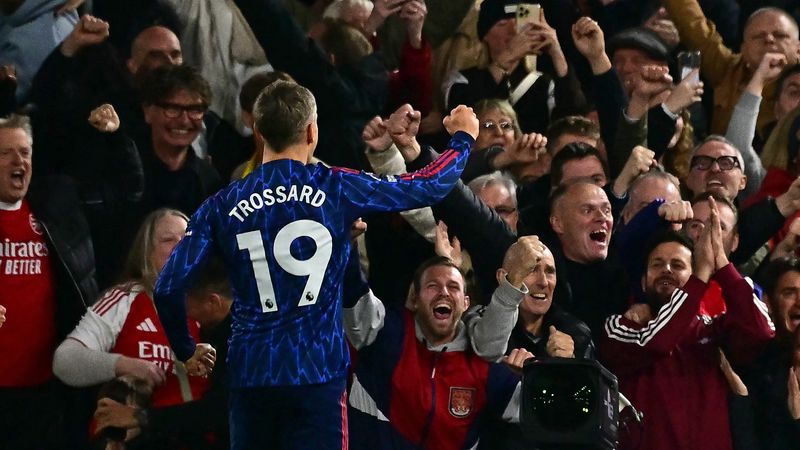 Arsenal'e Fulham karşısında tek gol yetti