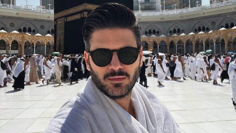 Tolgahan Sayışman umreye gitti