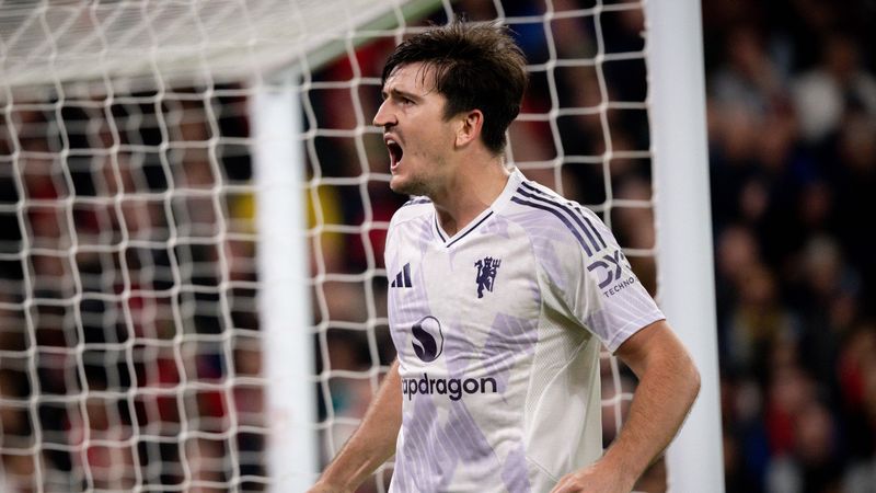 Manchester United, Liverpool'u iki golle yıktı