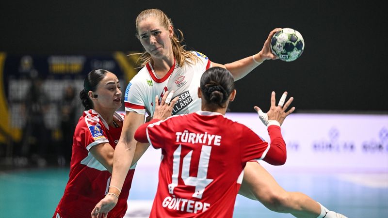 A Milli Kadın Hentbol Takımı, Danimarka'ya mağlup oldu