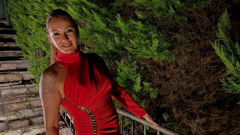 Pınar Altuğ kızı Su ile yeni fotoğrafını yayınladı! Anne-kız beğeni aldı