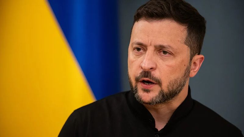 Vladimir Zelensky, ülkesinin gündemine oturdu: Onlyfans modelinin videosunu yeniden paylaştı