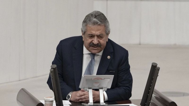 MHP'li Feti Yıldız'dan 'anadille eğitim' çıkışı: Bir ülkenin bilim ve eğitim dili resmi dilidir