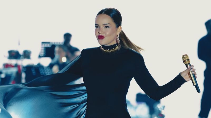 Bengü tekne turunda hortuma yakalandı! O anlar sosyal medyada paylaşıldı