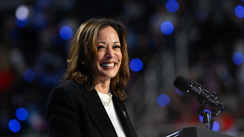 Kamala Harris'ten ABD başkanlık seçiminde 'aday olabilirim' sinyali
