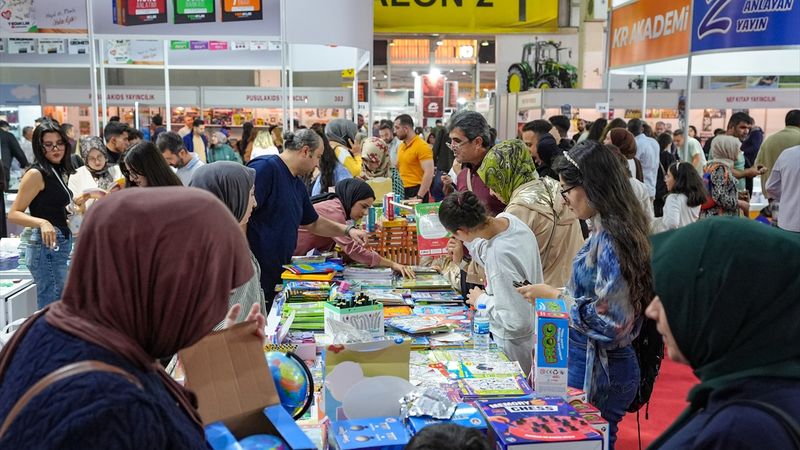 Diyarbakır 9. Kitap Fuarı kitapseverleri bir araya getirdi