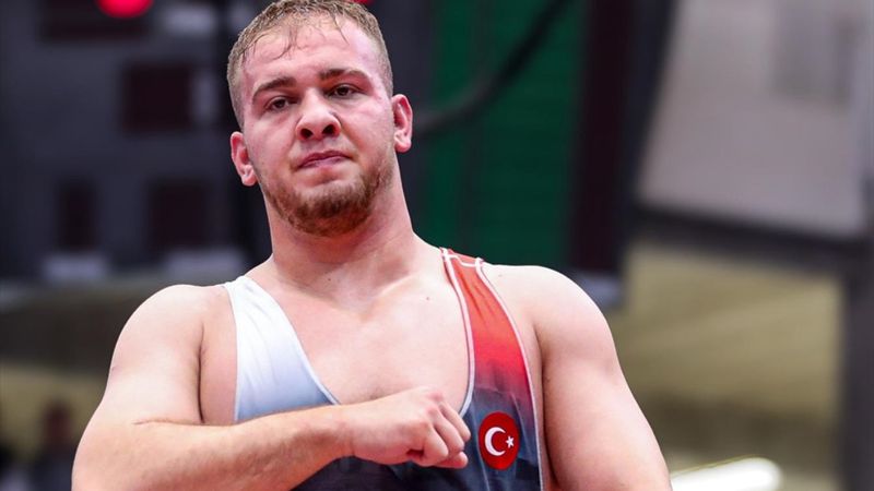 Milli güreşçilerden Dünya 23 Yaş Altı Şampiyonası'nda 2 madalya