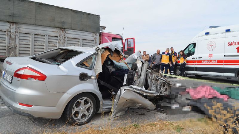 Aksaray'da 3 oğlu kazada ölen anne, kalp krizi geçirip yaşamını yitirdi