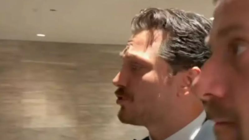 Galada panik anlar! Çağatay Ulusoy'un deprem şaşkınlığı