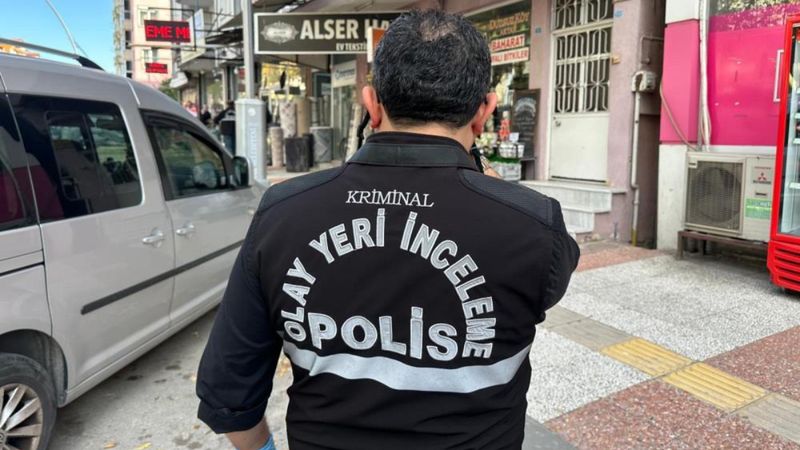 Uşak'ta bıçaklanan genç yaşam savaşı veriyor