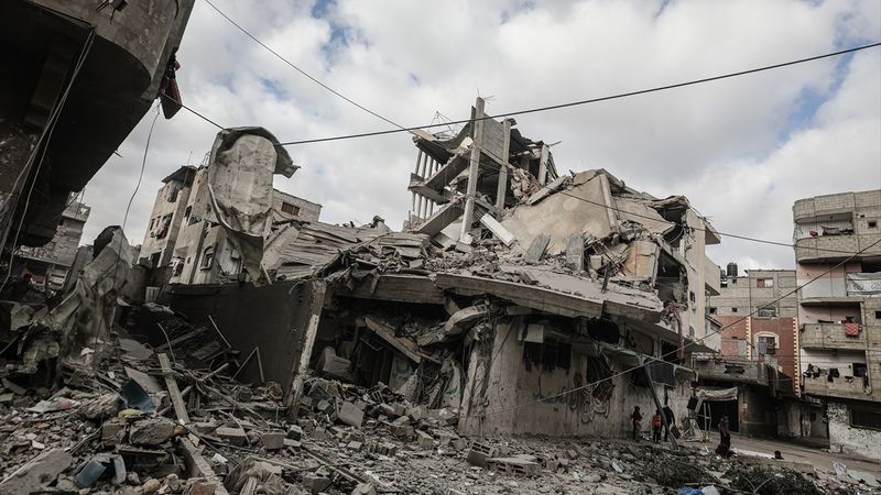 İsrail, Gazze'de ateşkesin yeniden uygulanmaya başlandığını duyurdu