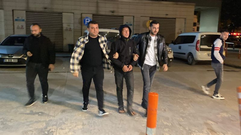 Bursa'da firari hükümlü çalıntı motosikletle yakalandı