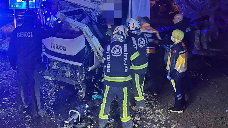 Denizli'de yoldan çıkan kamyonet takla attı: Sürücüsü ağır yaralandı